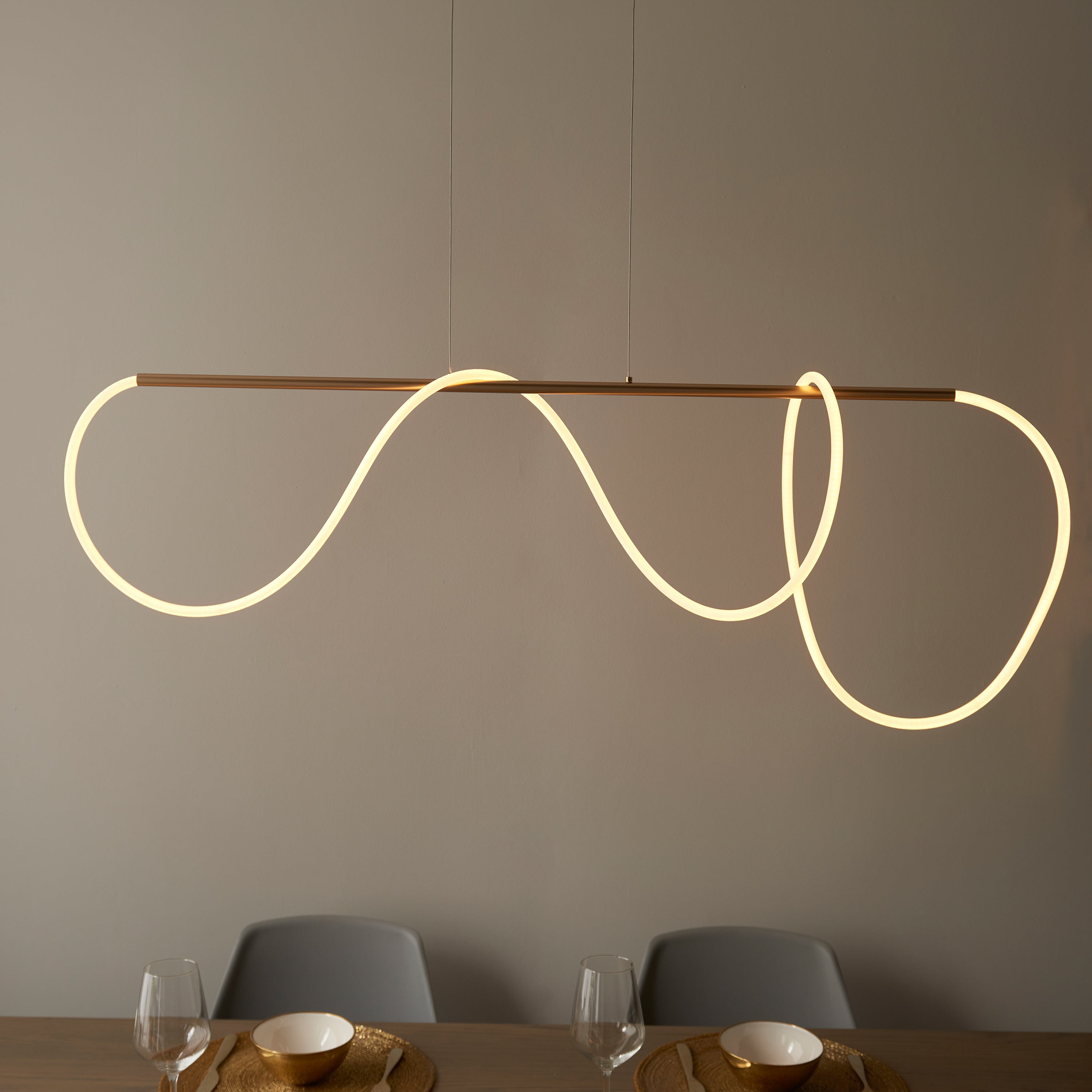 Apollo Curly Bar Gold Pendant Light